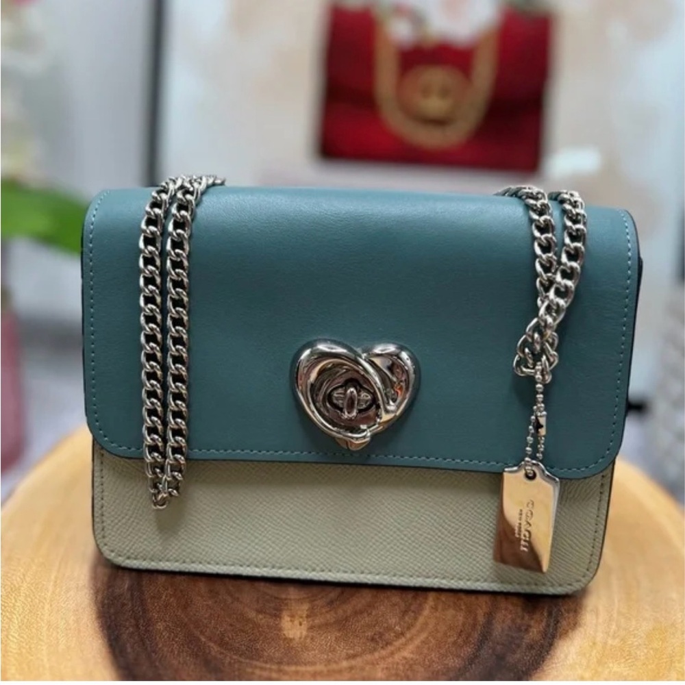 Coach Bowery Crossbody Colorblock With Heart Turnlovk Teal and Cream